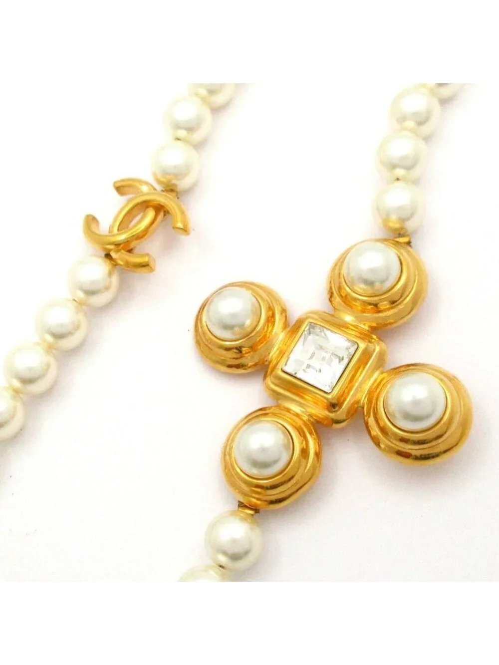 Chanel Necklace CC Logo White Gold